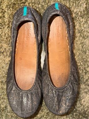 Tieks By Gavrieli Slate Grey Croc Print Patent Leather Ballet Flats Size 9